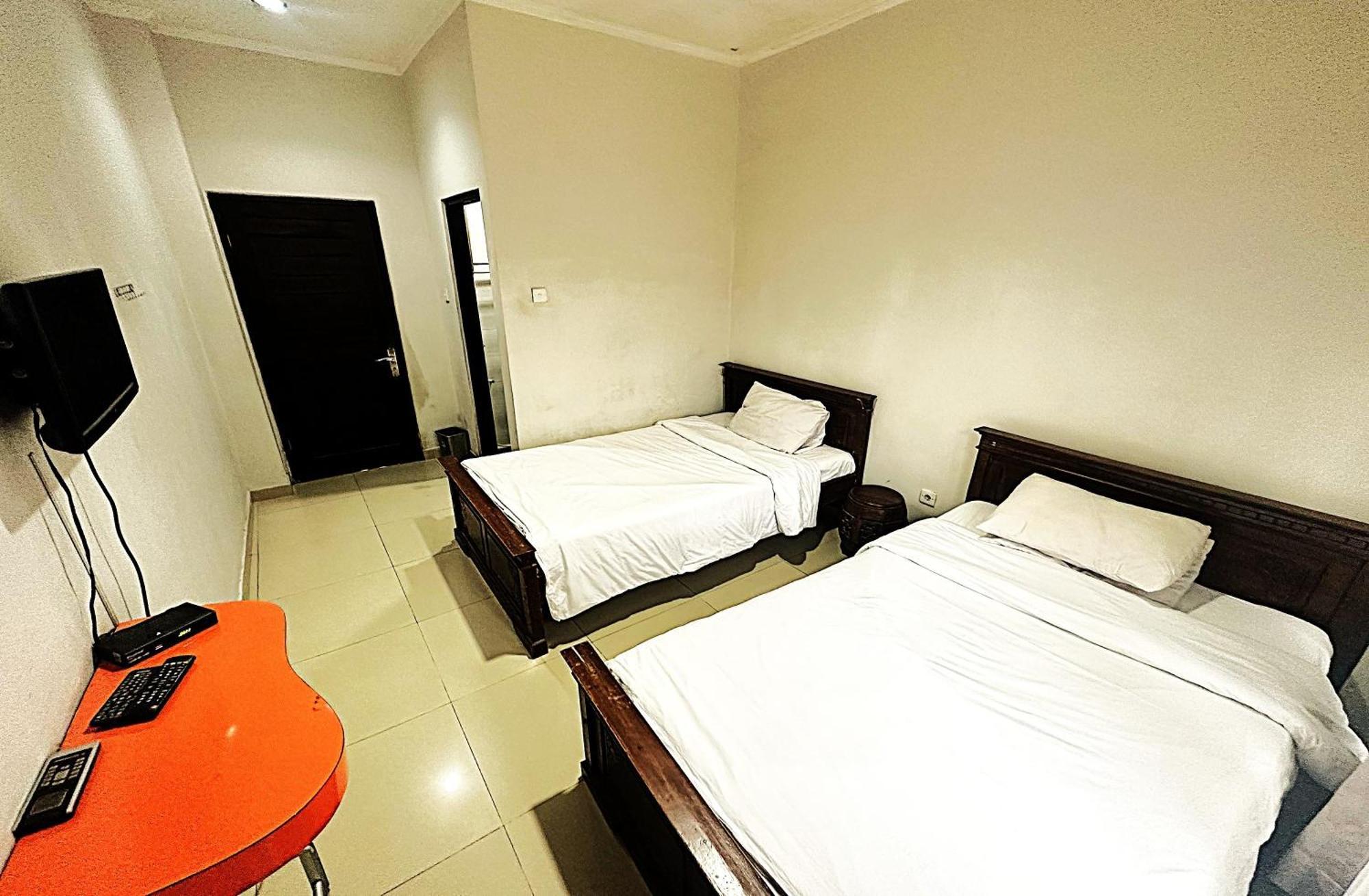 Hotel Warta Dua Denpasar Zewnętrze zdjęcie