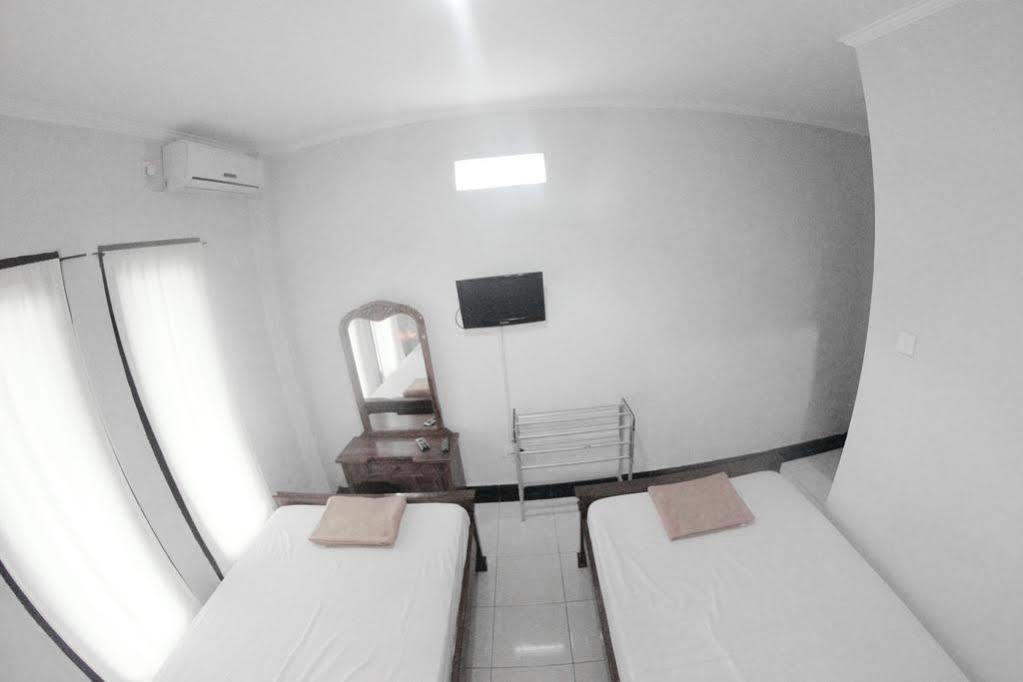 Hotel Warta Dua Denpasar Zewnętrze zdjęcie